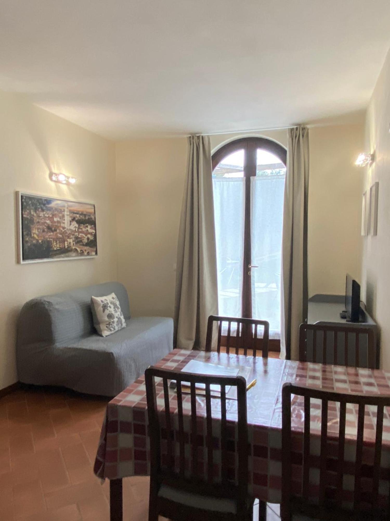 Apartament Residenza Cipressi E Olivi Werona Zewnętrze zdjęcie