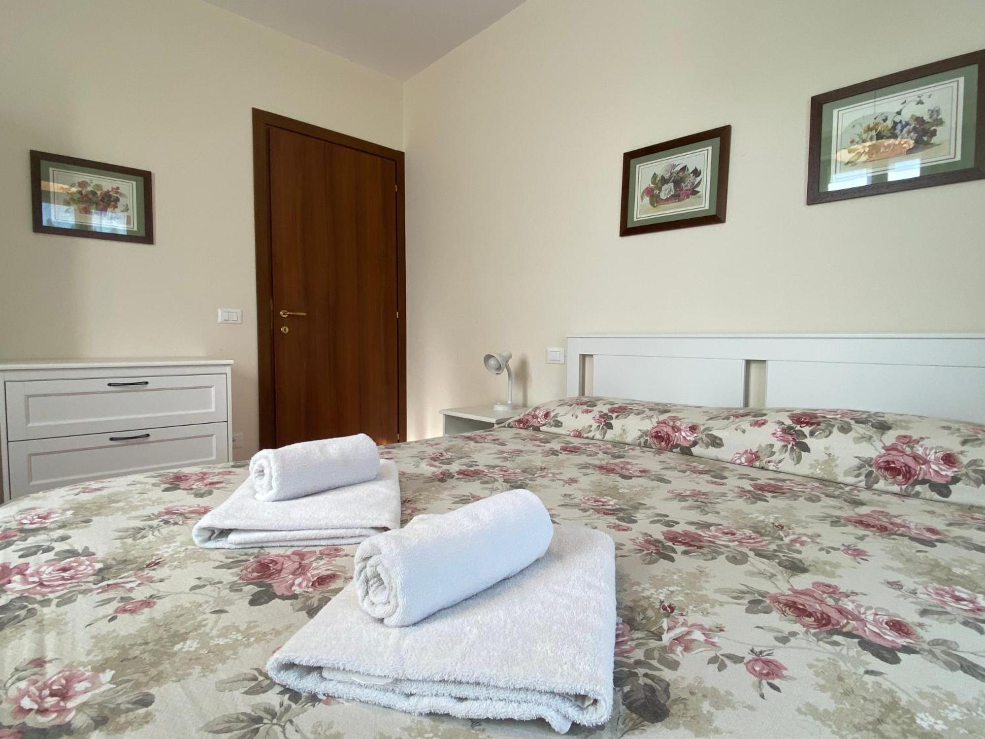 Apartament Residenza Cipressi E Olivi Werona Zewnętrze zdjęcie
