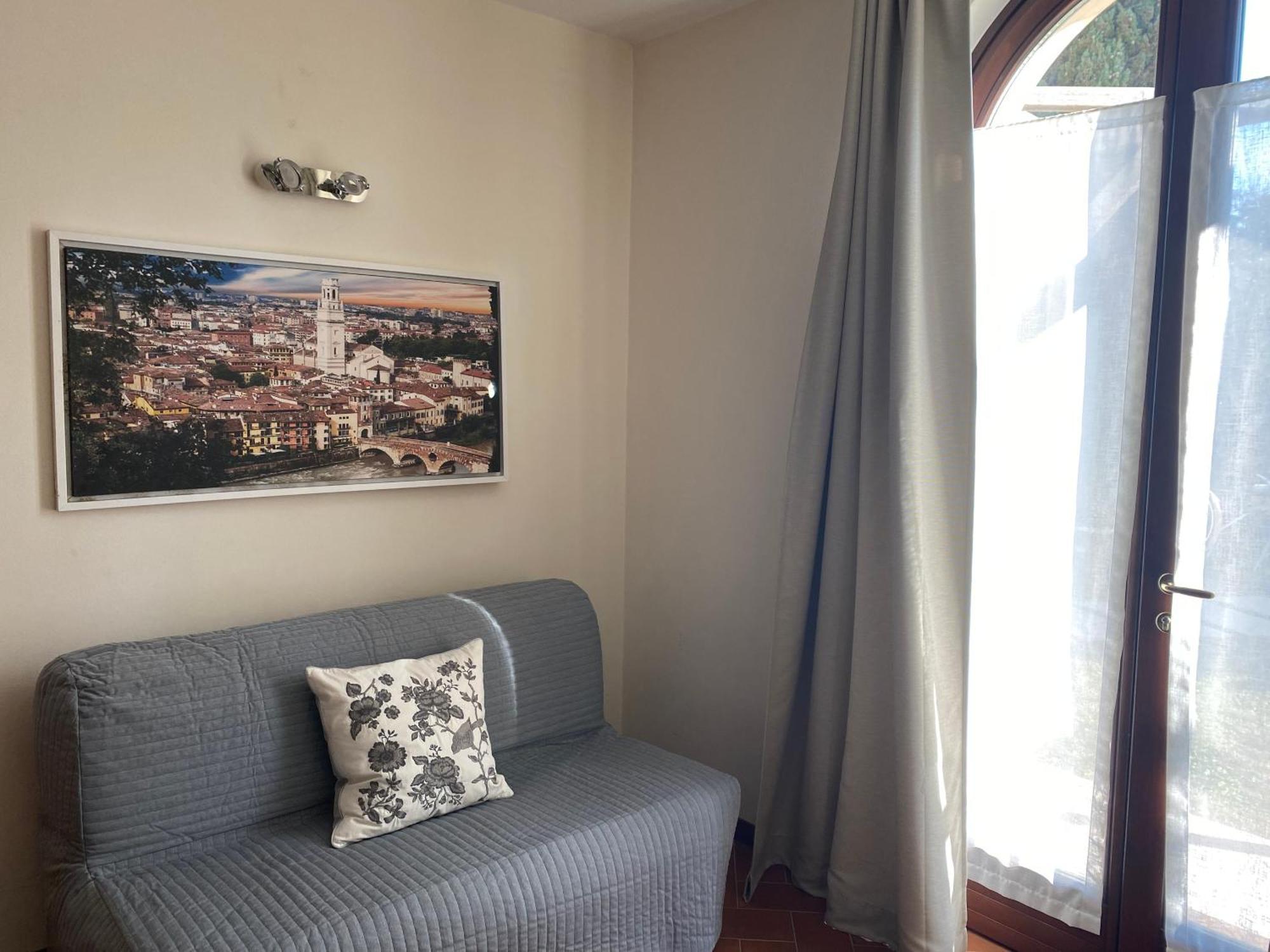 Apartament Residenza Cipressi E Olivi Werona Zewnętrze zdjęcie